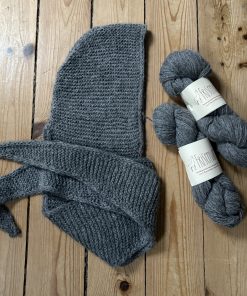 Petiteknits Sophie Hood - Strikkesæt med 100% alpakauld